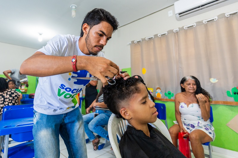 Social Até Você: Prefeitura de Juazeiro oferta serviços diversos, humanização e diversão para população do Residencial Juazeiro