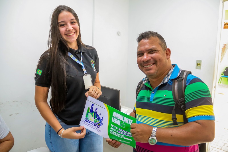 7 de Setembro: Prefeitura de Juazeiro realiza entrega do credenciamento de ambulantes para o Desfile Cívico