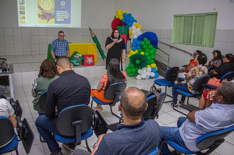 Prefeitura de Juazeiro constrói parceria com lideranças comunitárias para realização do Ideba e Ideb 2023   