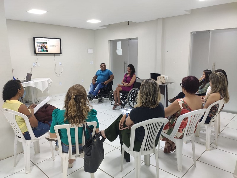 Prefeitura de Juazeiro realiza capacitação com técnicos do CRAS para atendimento ao público do Programa Humanizar 2023