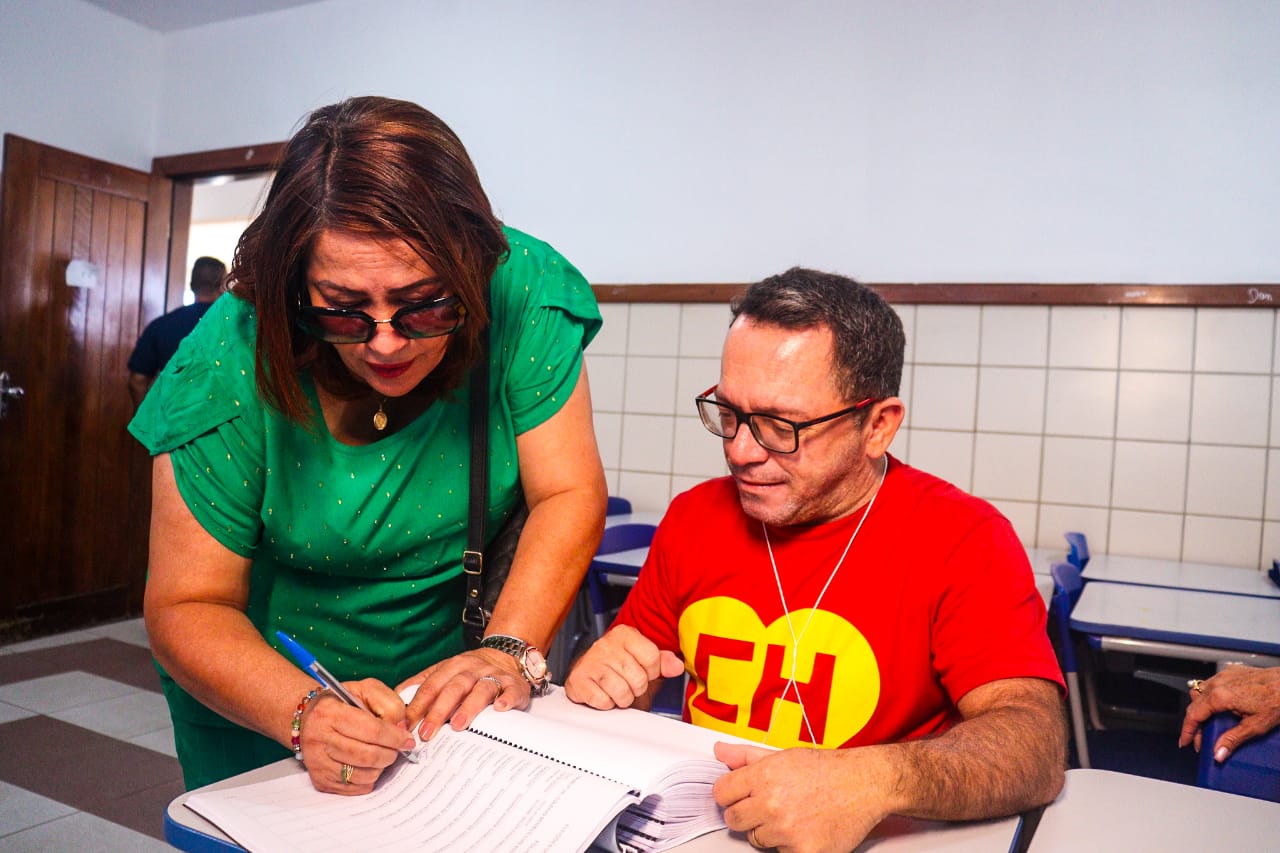 Eleição de Conselheiros Tutelares movimenta o domingo juazeirense e prefeita Suzana Ramos vota no Colégio Modelo