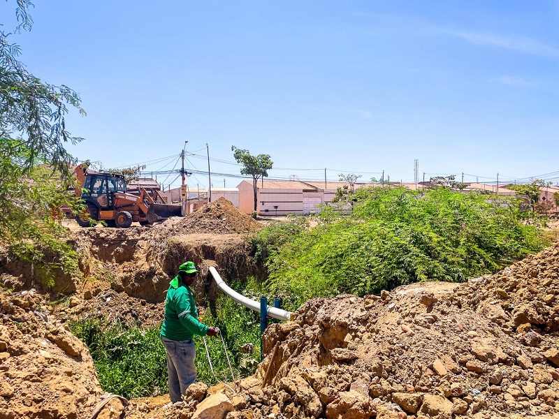 Prefeitura de Juazeiro requalifica ponte que liga os bairros Monte Castelo e Alto do Cruzeiro