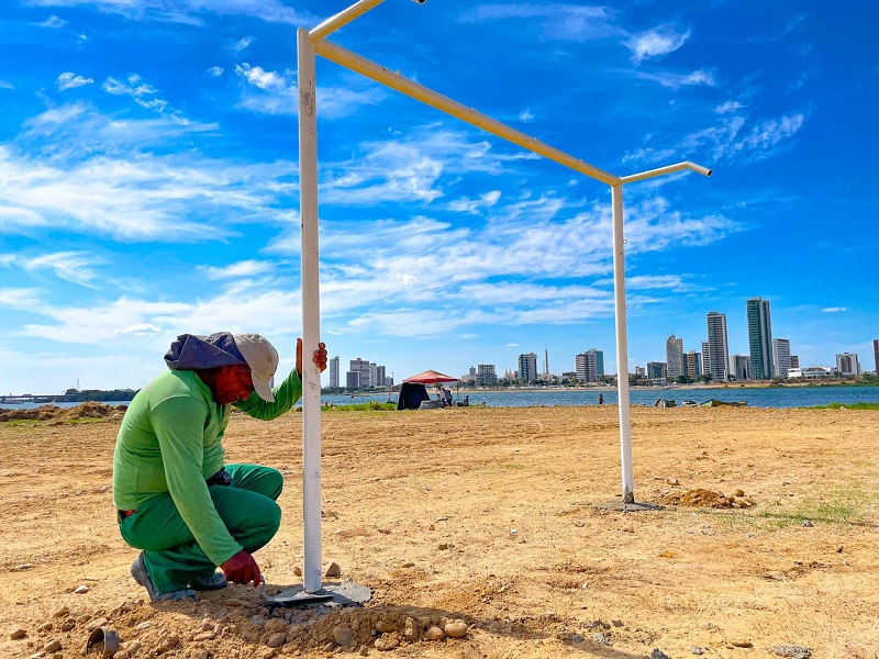 Juazeiro da Gente: Bairro Angari ganha campinho de futebol através de ações da Prefeitura
