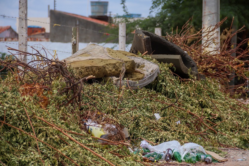 Prefeitura de Juazeiro alerta para riscos do descarte irregular de lixo