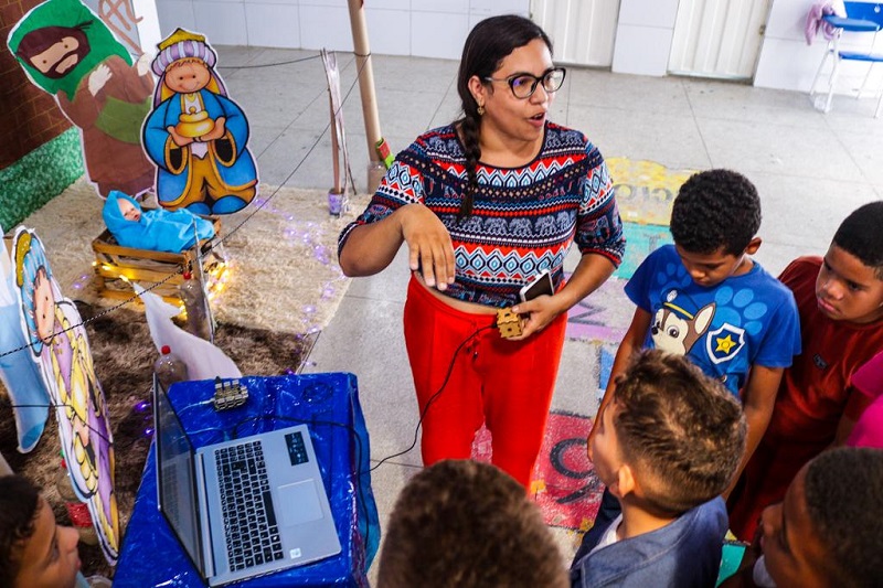 Presépio interativo movimenta estudantes da Escola Municipal em Juazeiro e promove acessibilidade a pessoas com deficiência