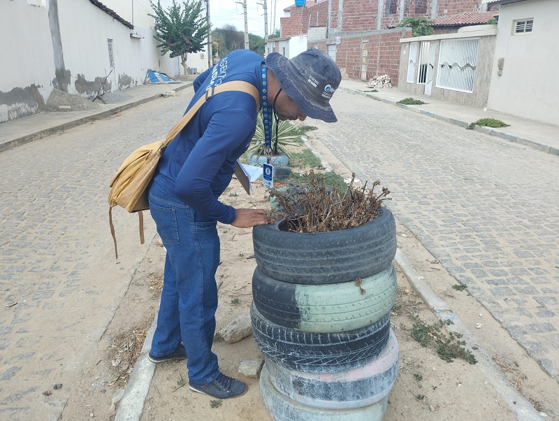 Prefeitura de Juazeiro realiza mutirão de visitas domiciliares para combater focos de reprodução do Aedes aegypti