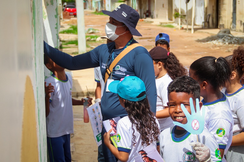 Prefeitura de Juazeiro mobiliza bairro Antônio Guilhermino contra a dengue