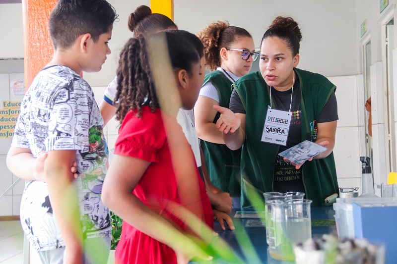 Mais de 400 estudantes da rede municipal de Juazeiro participam de projeto lúdico sobre ciência da Univasf