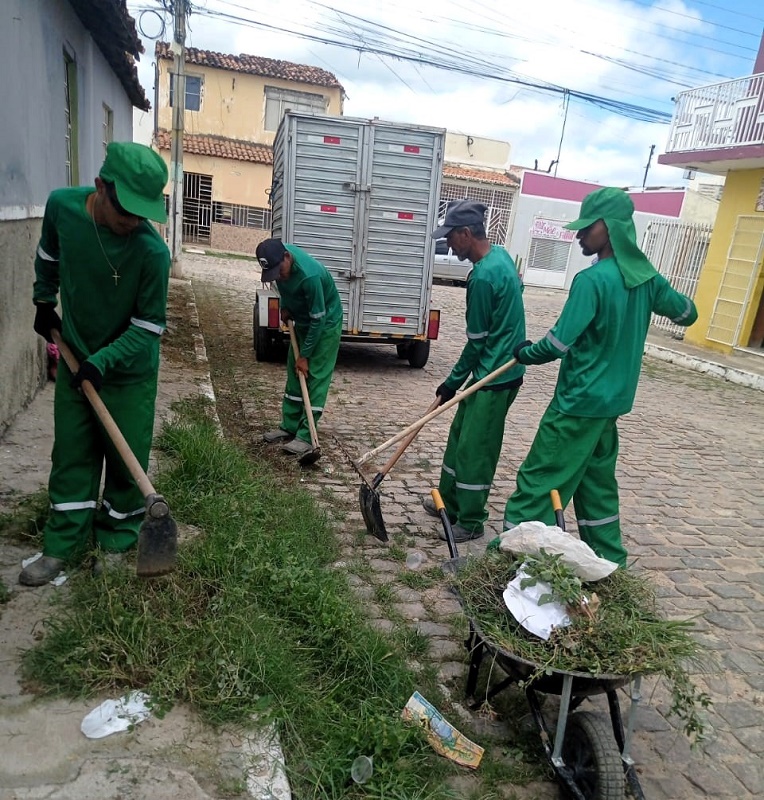 Prefeitura intensifica limpeza urbana na área central e Orla de Juazeiro