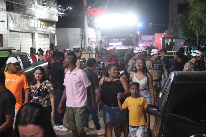 Prefeita Suzana Ramos prestigia 2ª edição do Carnaval do João Paulo II neste sábado (2)