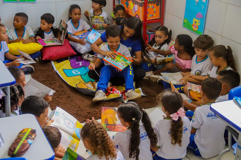 Dia Mundial do Livro: Cantinhos da leitura atraem estudantes de escolas municipais de Juazeiro