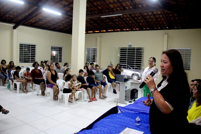 Prefeita Suzana Ramos acompanha apresentação do projeto Técnico-Social para a comunidade do Residencial Juazeiro II