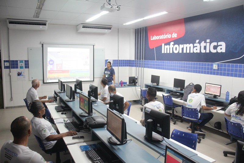 Prefeitura de Juazeiro e Senai oportunizam entrada de estudantes da EJA no mercado de trabalho