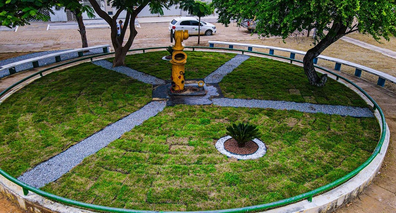 Prefeitura de Juazeiro investe em iluminação LED e revitalização da Praça 1º de Maio, no bairro Santo Antônio
