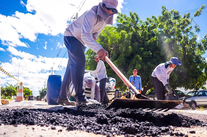 SAAE Juazeiro intensifica recuperação de pavimentação nas vias onde executou serviços