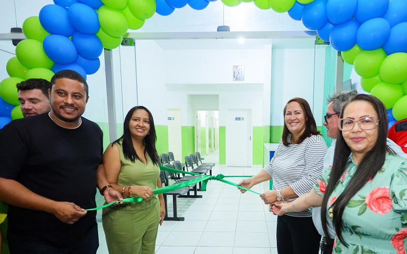 Moradores dos Residenciais Juazeiro l, ll e lll comemoram requalificação da UBS que atende a comunidade