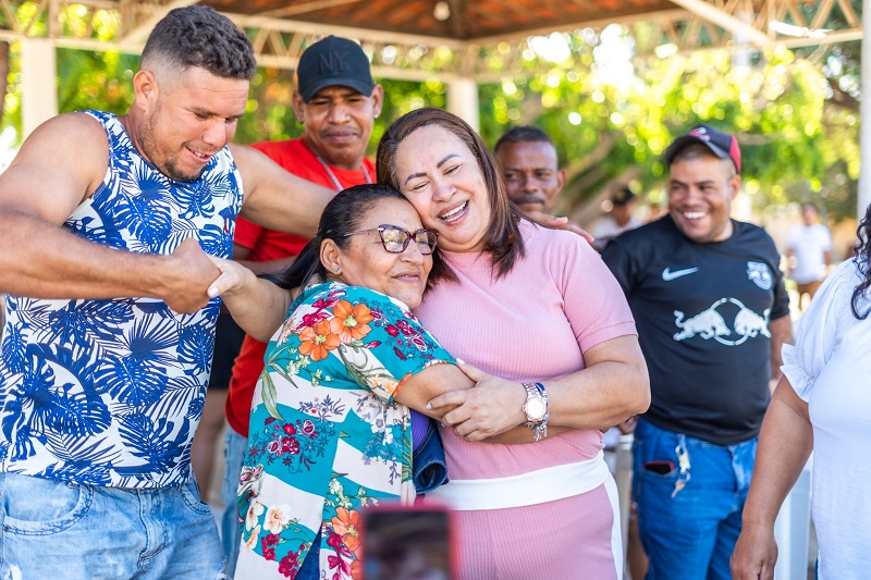 Prefeitura de Juazeiro comemora Dia do Gari com festa para os trabalhadores da categoria