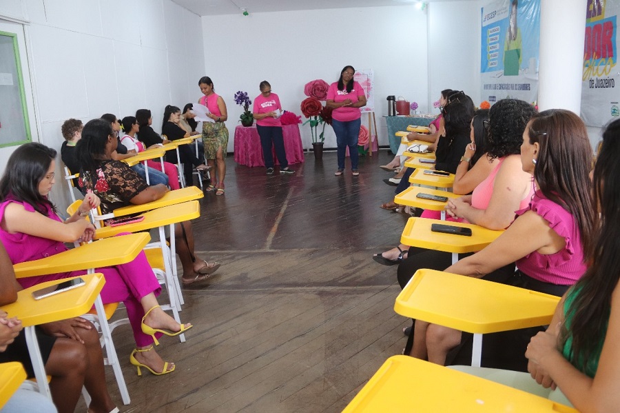 Outubro Rosa: Prefeitura de Juazeiro realiza palestra e incentiva autocuidado entre servidores