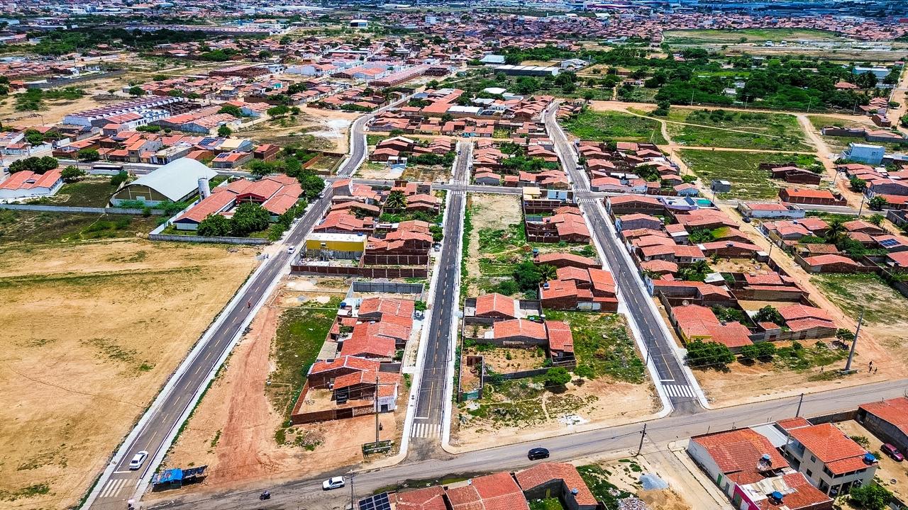Prefeitura de Juazeiro entrega pavimentação de ruas nos bairros Malhada da Areia, Codevasf e Alto da Aliança nesta sexta-feira