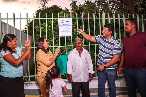 População comemora entrega de ruas pavimentadas que estão valorizando e transformando bairros de Juazeiro