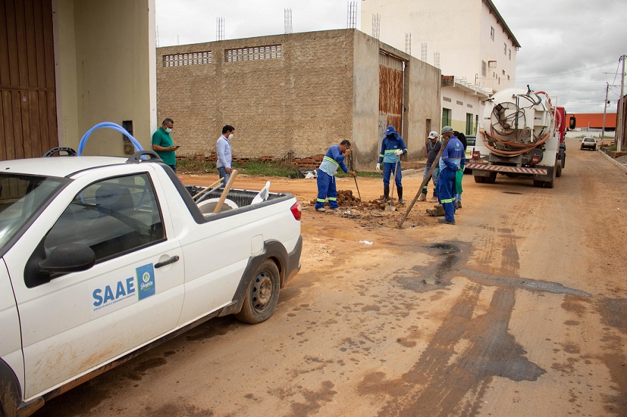 SAAE Juazeiro intensifica esforços para solucionar problemas na rede de esgoto e orienta população sobre uso correto do sistema   