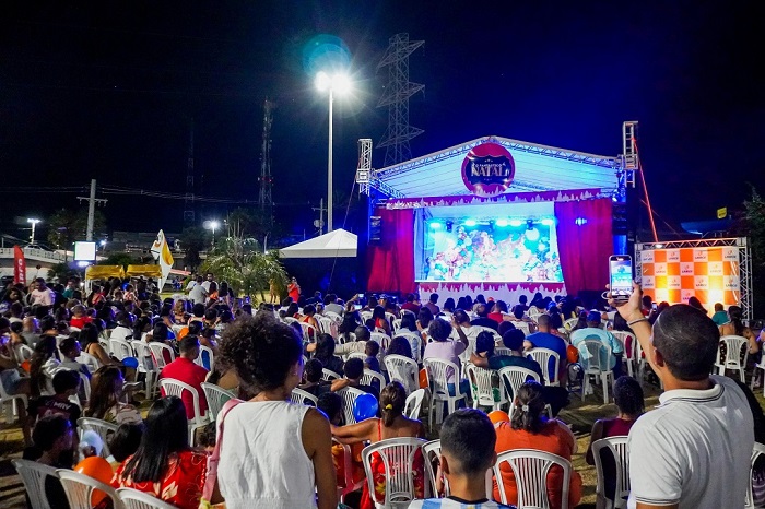 Espetáculo ‘O Fantástico Natal’ encanta e emociona os juazeirenses
