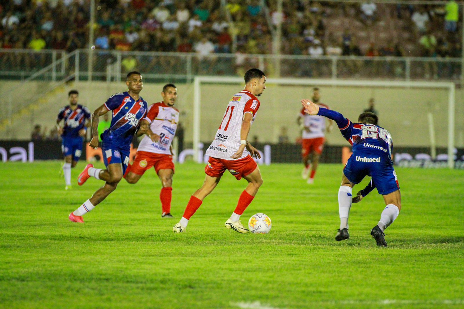 Saiba os melhores momentos do jogo entre Juazeirense e Bahia no estádio Adauto Moraes
