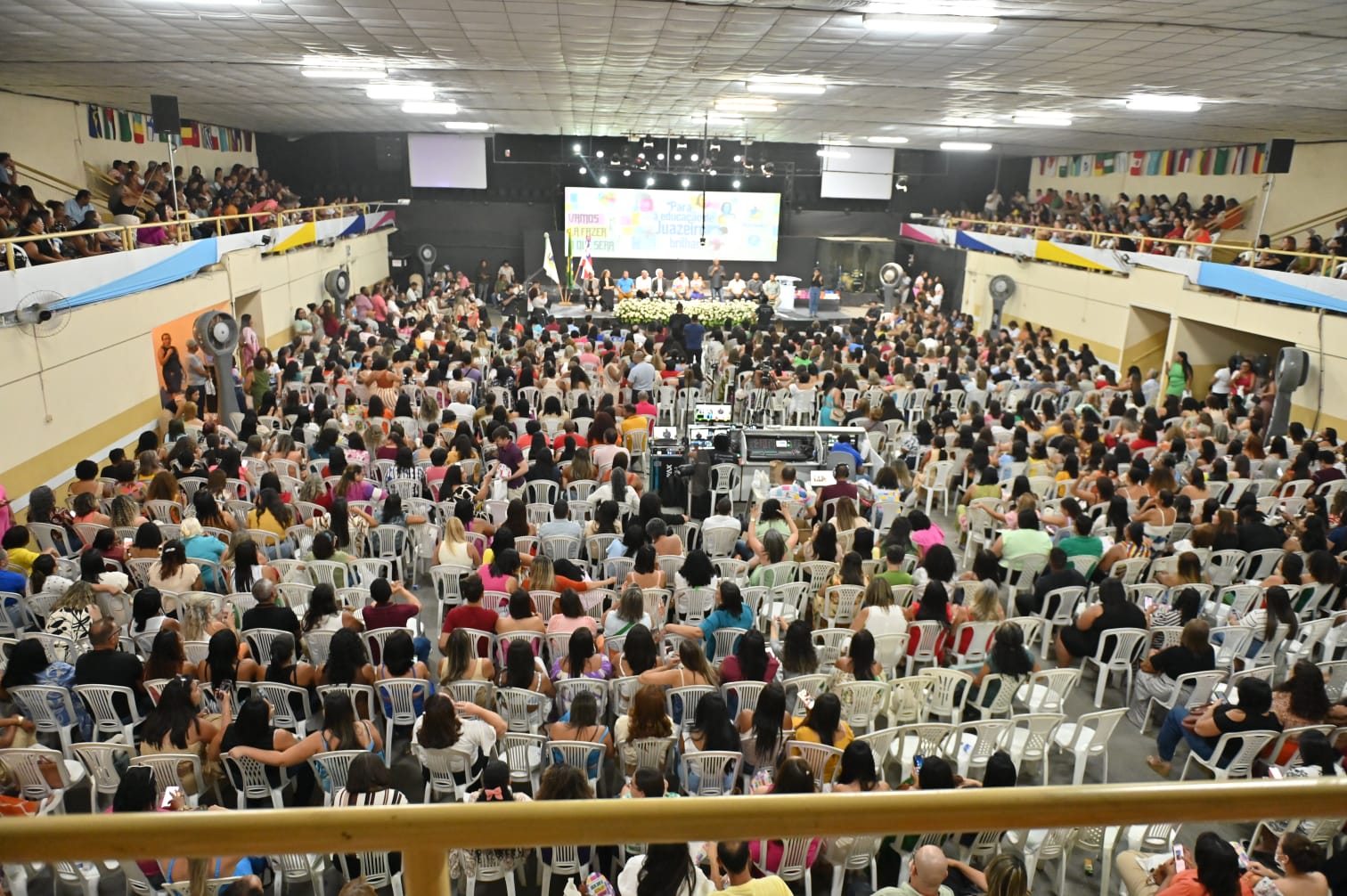 Prefeitura de Juazeiro anuncia reajuste de 8% para professores da rede municipal de ensino