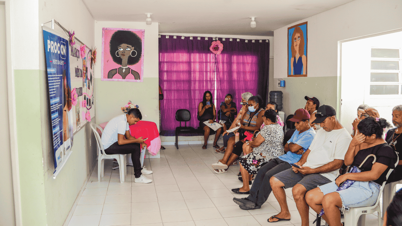 Procon Perto da Gente atende mais de 200 consumidores em março