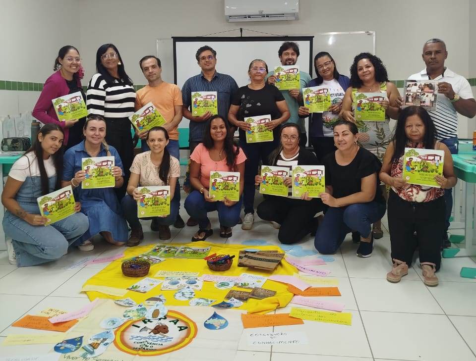 Equipe da Escola ERUM participa de formação sobre Educação Contextualizada