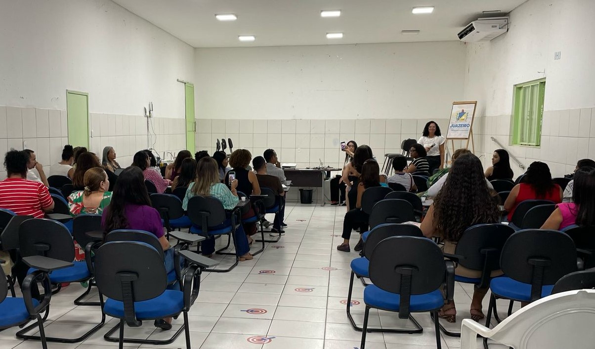 Equipe da Secretaria de Educação de Juazeiro se reúne para planejamento estratégico 2025/2028