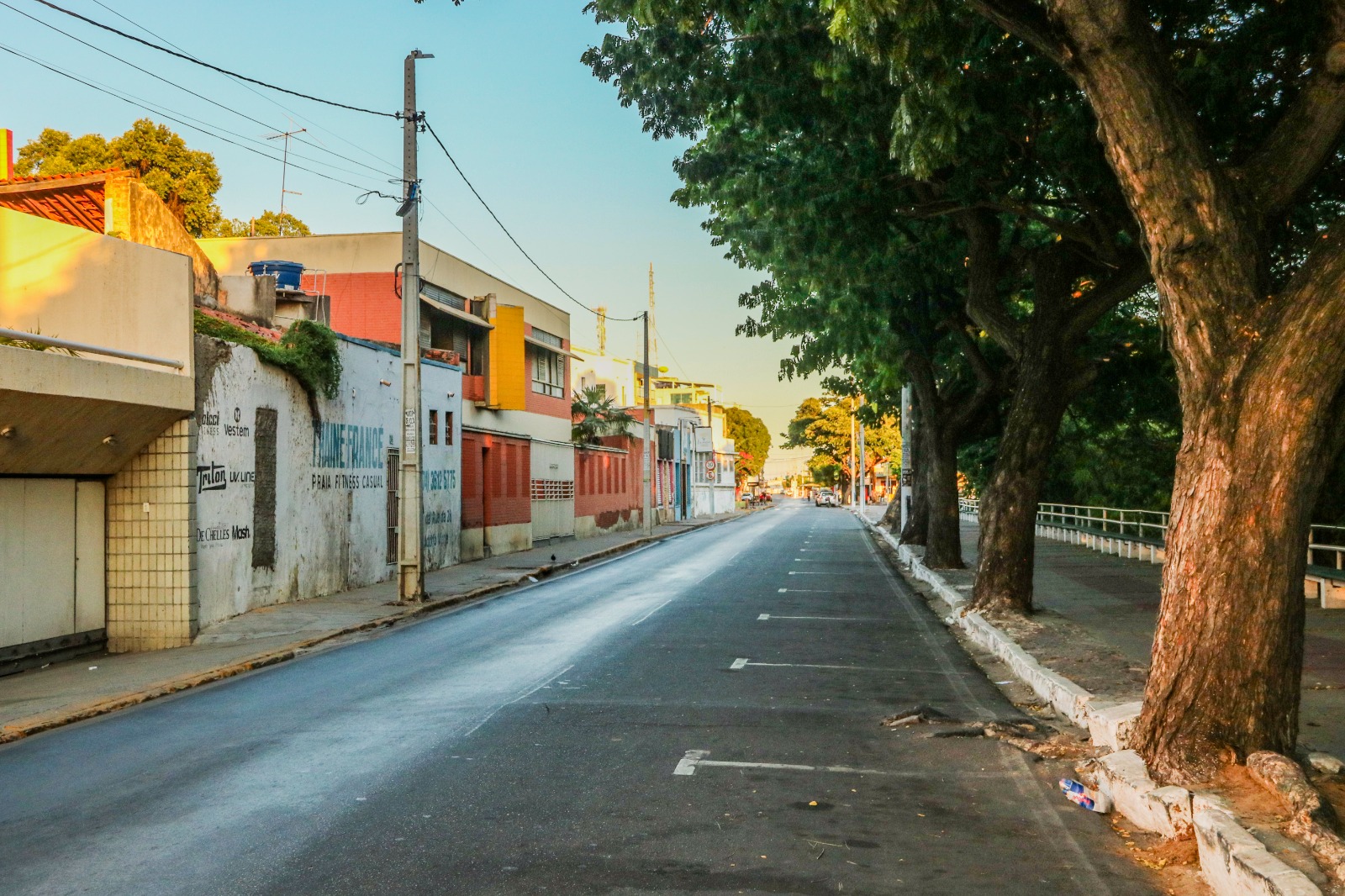 Juazeiro Limpa fortalece parceria com comerciantes da Orla I para aprimorar coleta de lixo