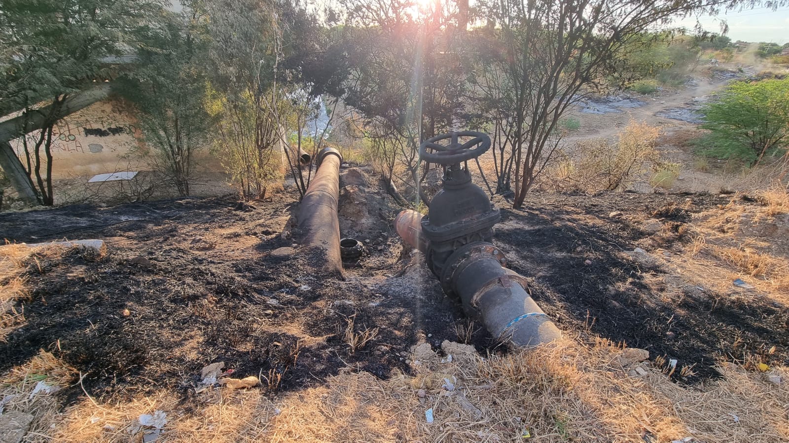 Incêndio criminoso destrói tubulação do SAAE no bairro São Geraldo
