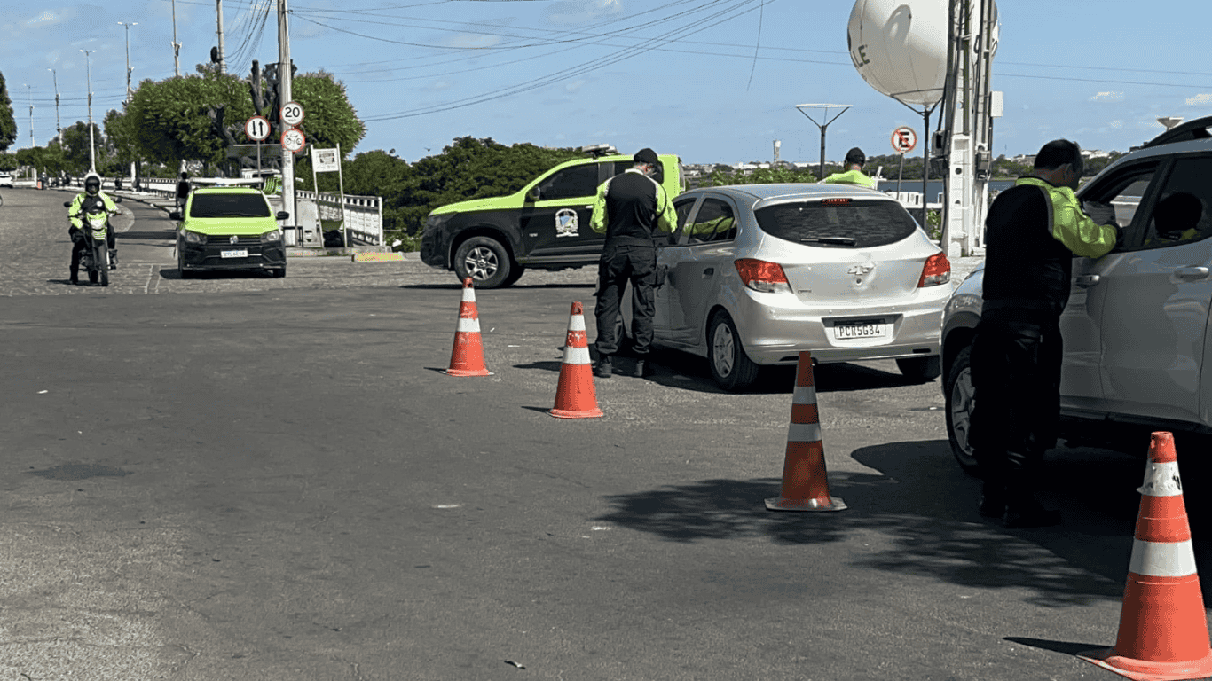 Trânsito Seguro: AMTT encerra blitz educativa com 500 condutores orientados