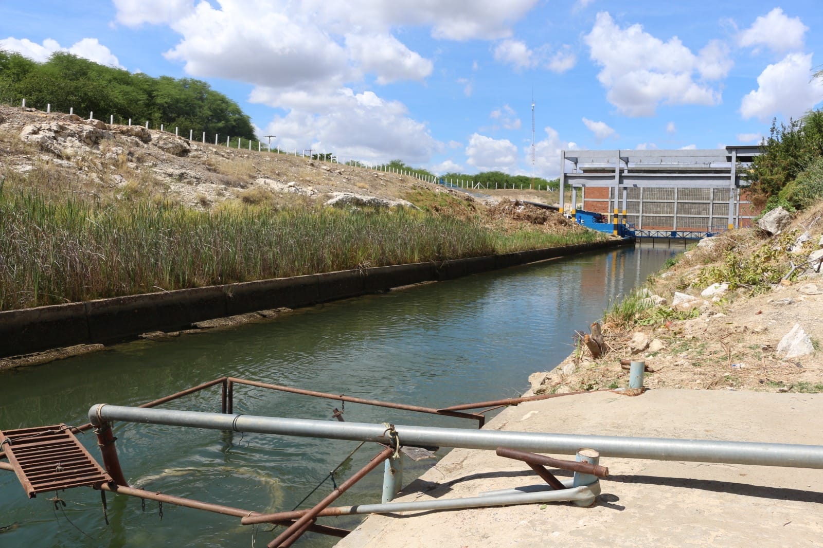 Manutenção em canal deixará comunidades do interior sem água de 06 a 09 e de 20 a 23 de maio