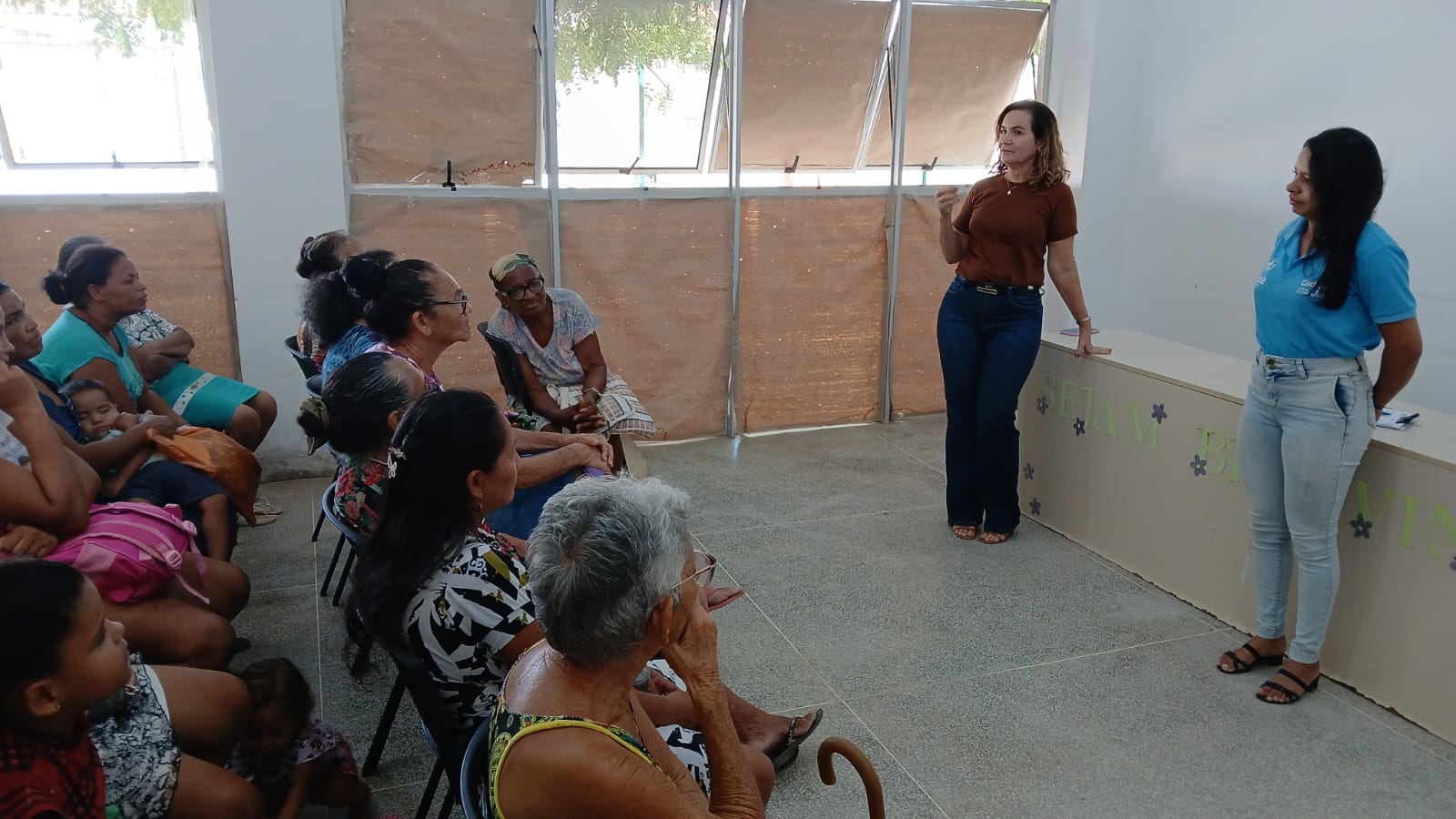 CRAS Tabuleiro promove palestra para orientar famílias sobre novas regras do Bolsa Família