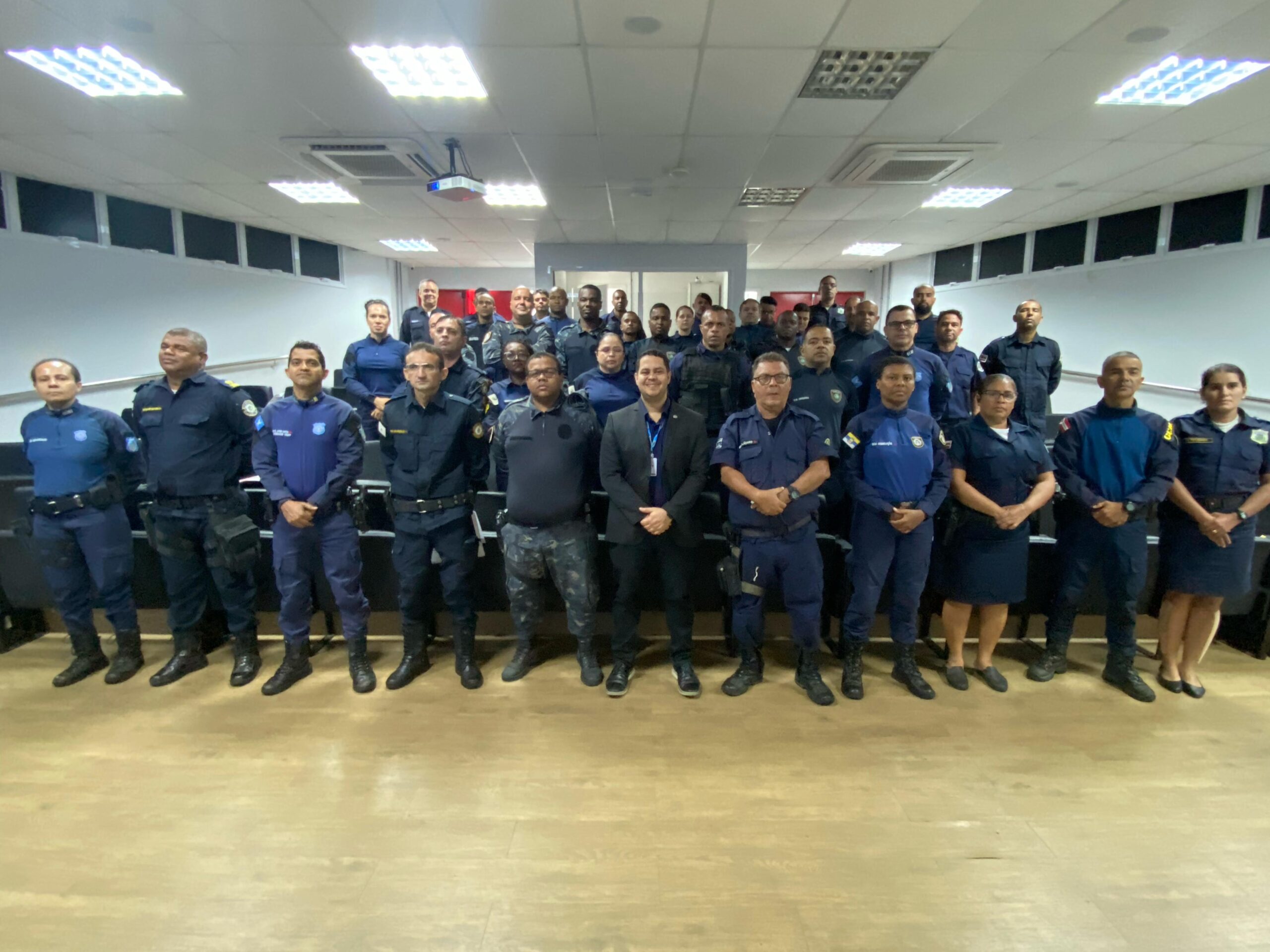 Guardas Civis de Juazeiro passam por capacitação para fortalecer atuação na segurança pública