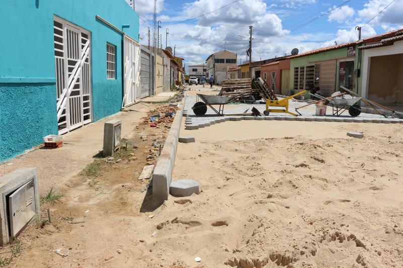 SAAE conclui rebaixamento de redes para pavimentação em 10 ruas de Maniçoba e amplia melhorias no povoado de Jatobá