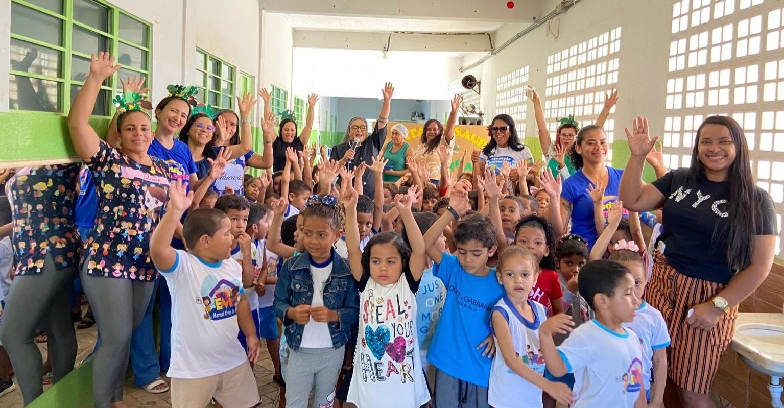 Semana da Caatinga: Crianças de Maniçoba recebem palestra sobre alimentação saudável e preservação da caatinga