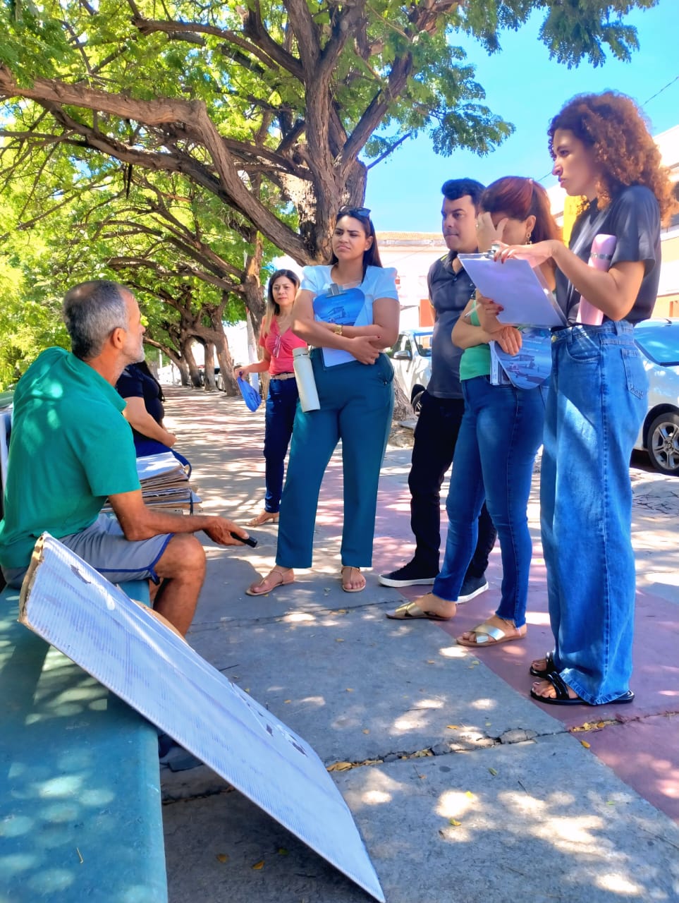 Equipes da Sedes realizam abordagem social para oferecer serviços do Centro POP a pessoas em situação de rua