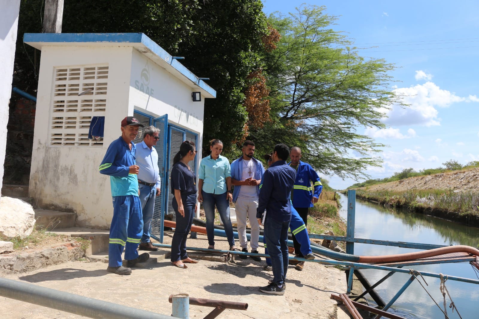 Diretora do SAAE Juazeiro visita sistema de abastecimento em Carnaíba e reforça compromisso para a melhoria na oferta de água