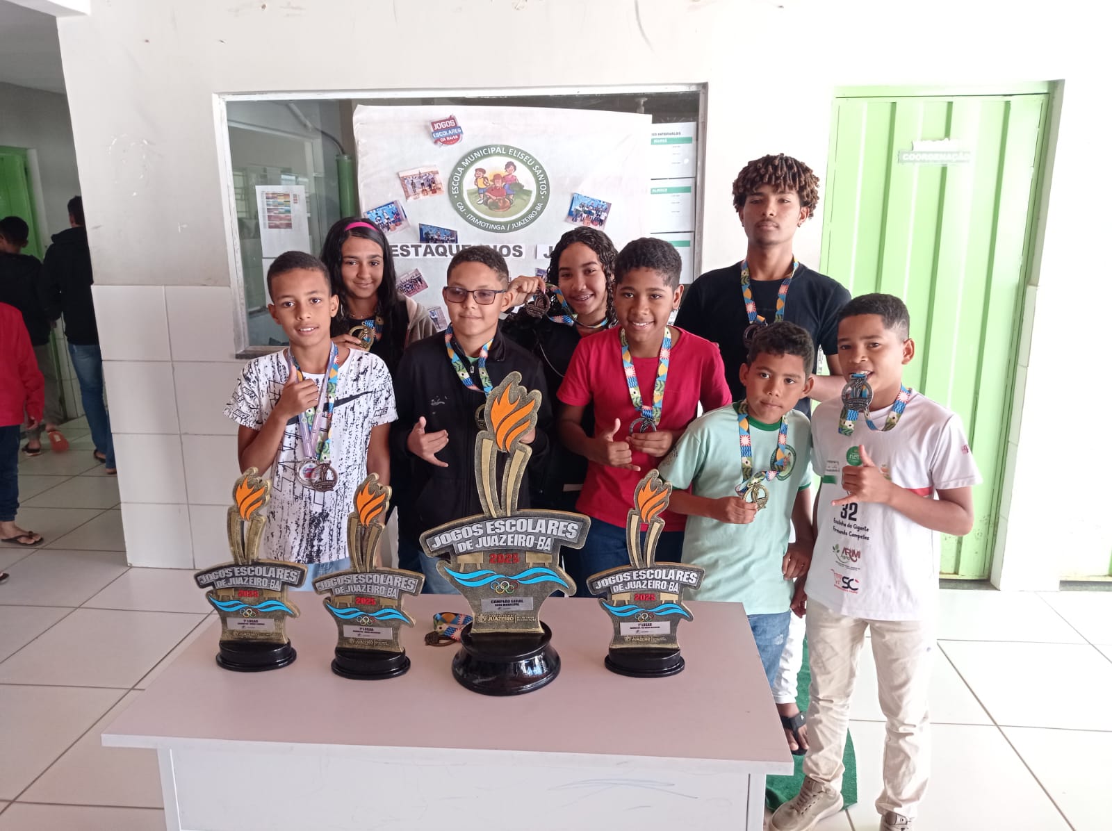 Secretaria de Educação de Juazeiro premia escolas campeãs dos Jogos Escolares 2025