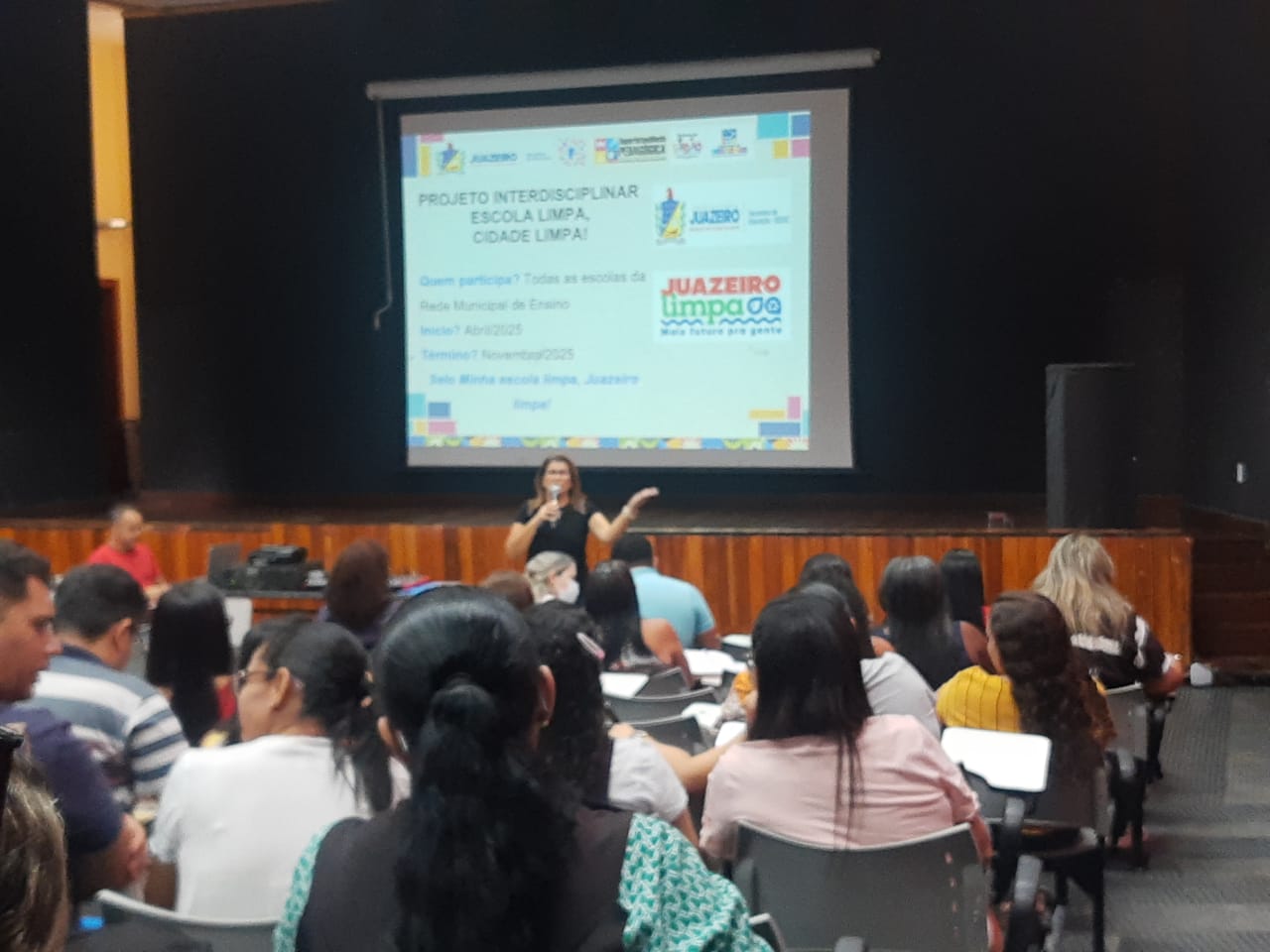 Professores da rede municipal de Juazeiro participam de formação com foco em ciências