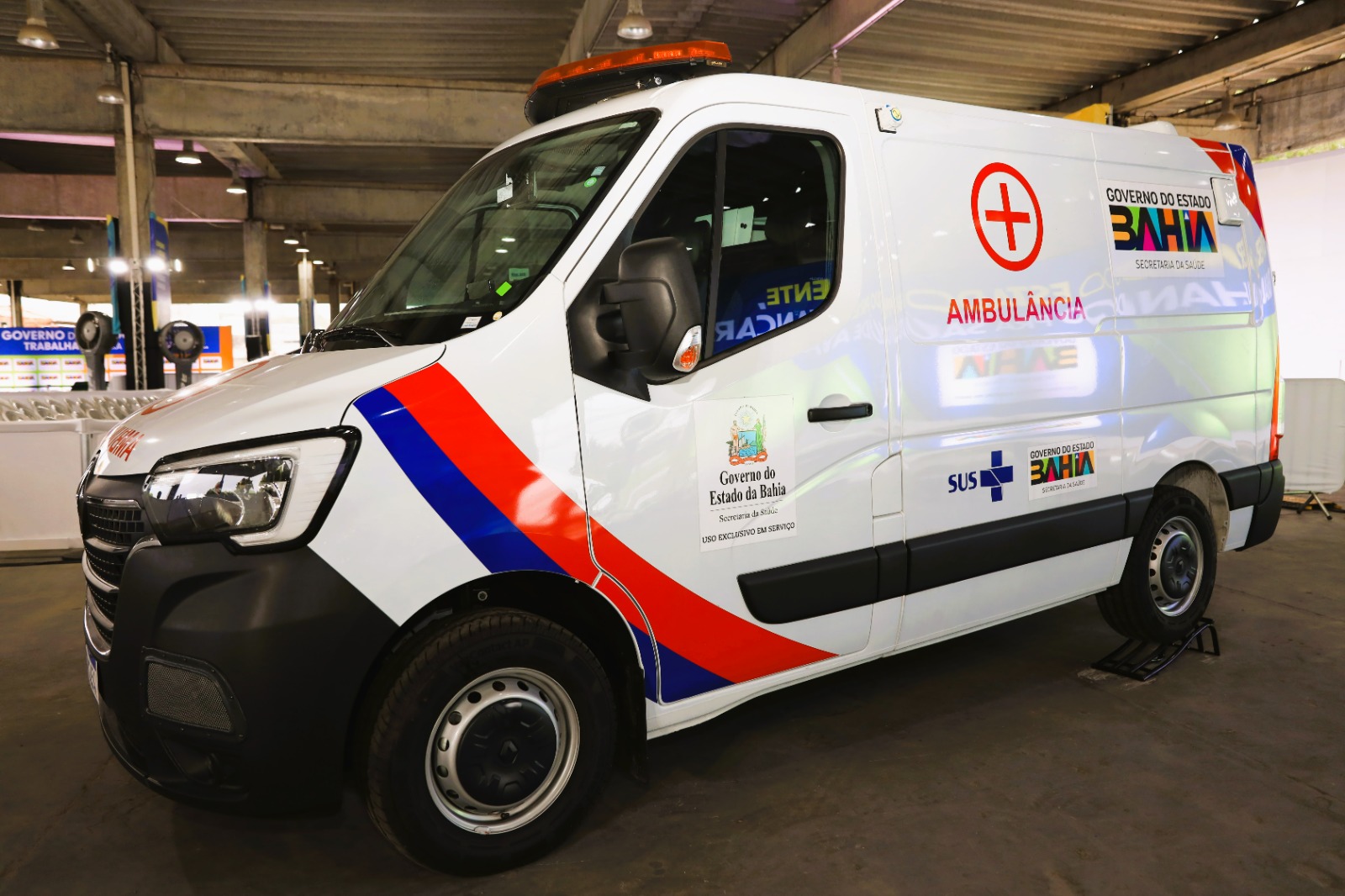 Juazeiro recebe nova ambulância do Governo do Estado para reforçar atendimento da Saúde Municipal