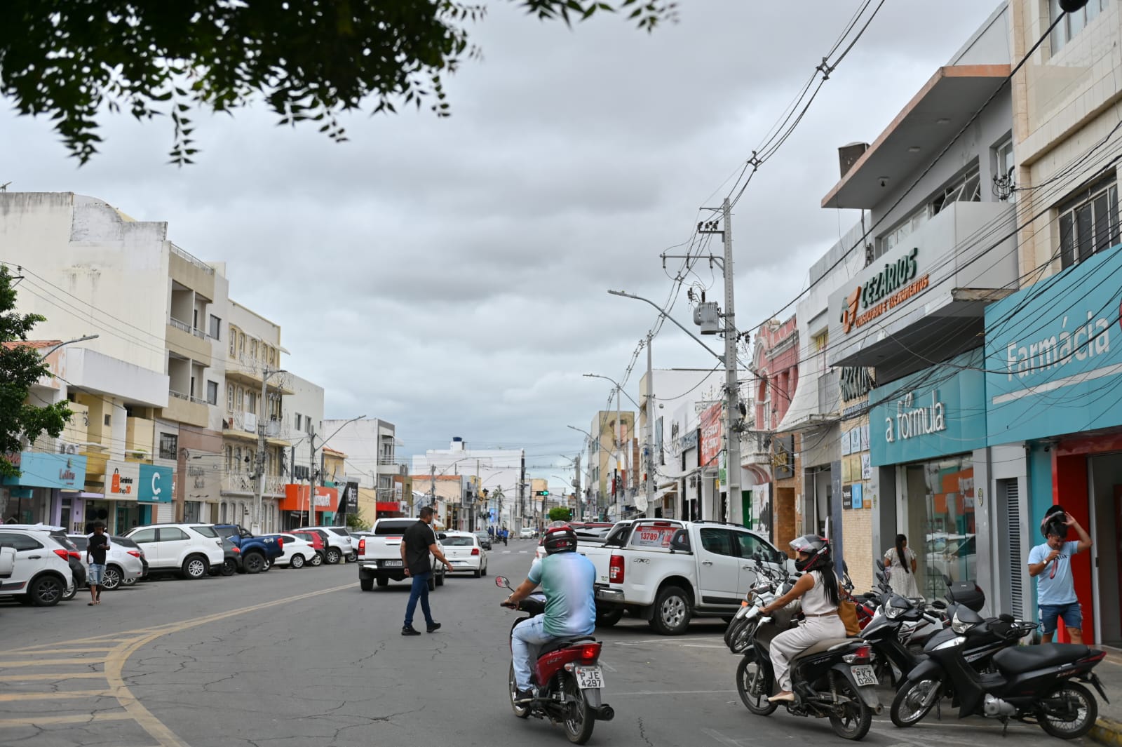 Dia das Mães em Juazeiro tem o melhor resultado dos últimos 5 anos, com aumento de 8% nas vendas, superando a inflação, aponta CDL.