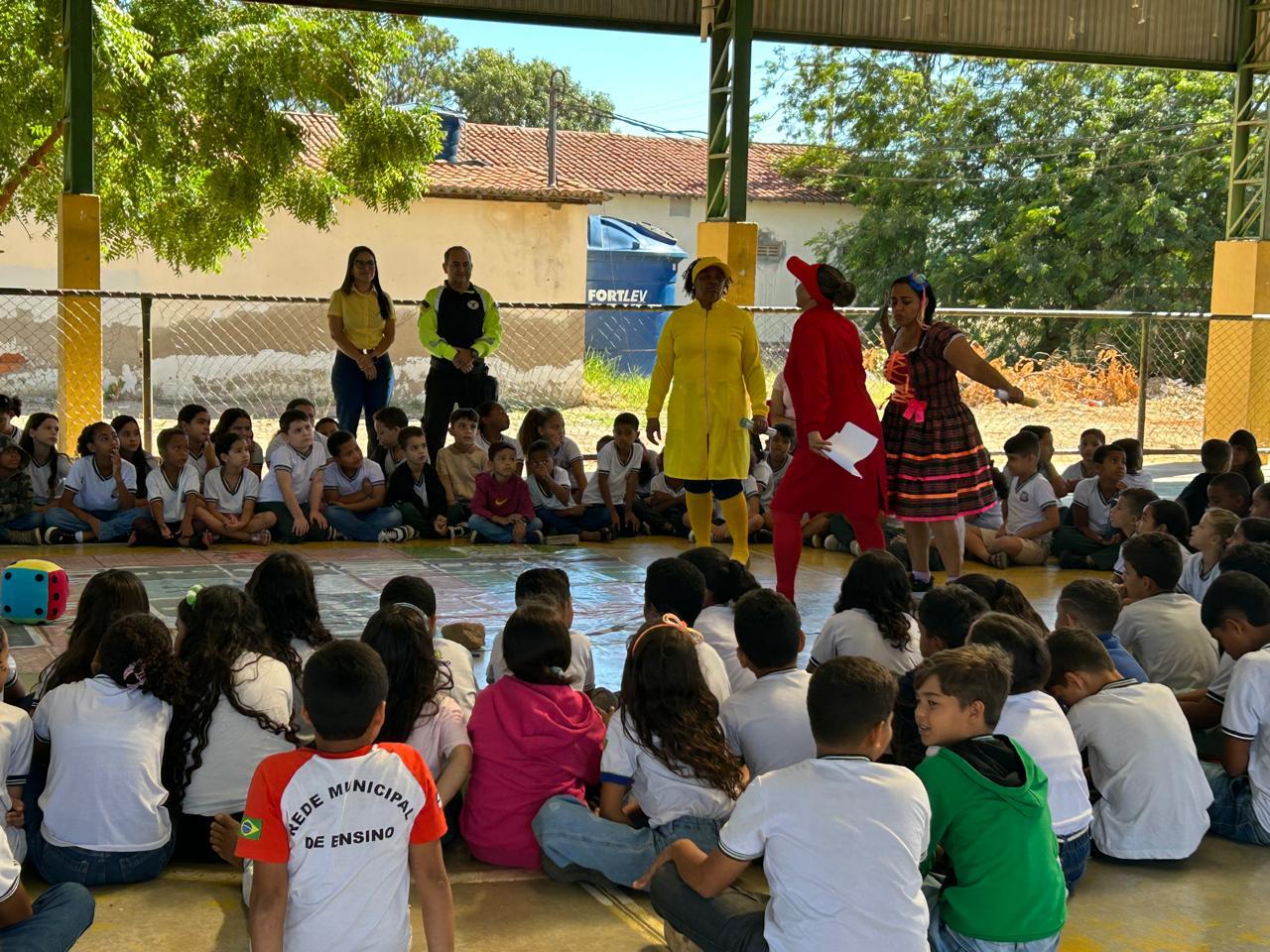Maio Amarelo: Prefeitura de Juazeiro realiza ação de educação para o trânsito no Distrito de Maniçoba