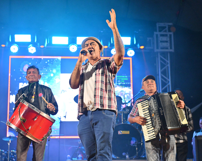 Entusiasmo, animação e muito forró marcaram a primeira noite de festejos do São da Gente, no bairro Piranga.