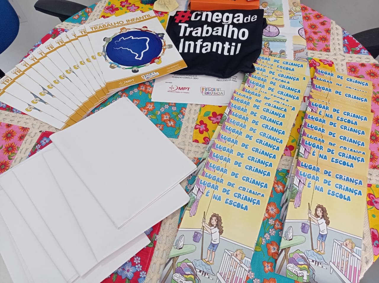 Prefeitura de Juazeiro entrega material pedagógico do projeto MPT na Escola 2025