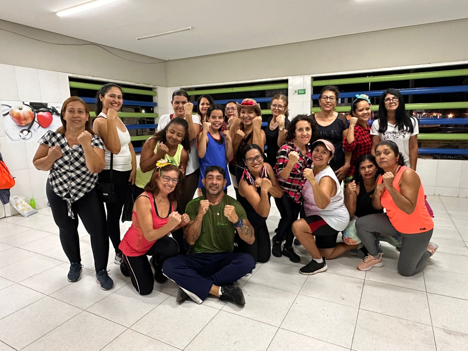 Aulão de São João reúne mulheres na Academia da Saúde para celebrar o autocuidado e a cultura nordestina