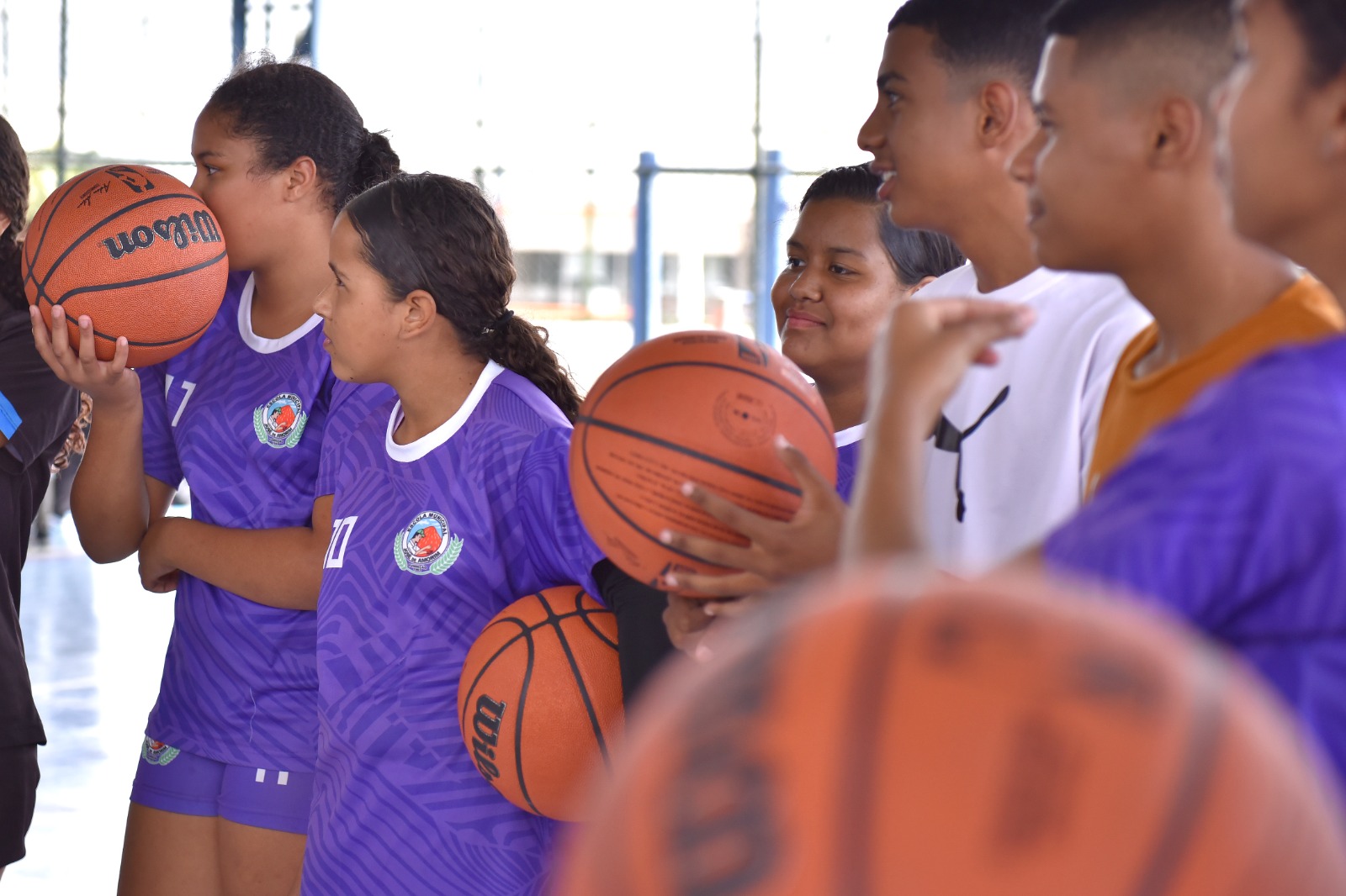 Estudantes da rede municipal de Juazeiro participam de clínica de basquete promovida pela NBA